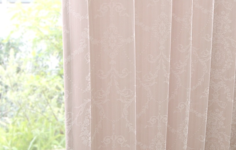 遮光裏地付き 遮光カーテン ライトウェーブ加工付きローズとダマスクを繊細に織り込んだジャカードカーテン マニフィ ピンク 標準1 5倍ヒダ 2つ山 代引き不可 1cm刻みのカーテン パーフェクトスペースカーテン館