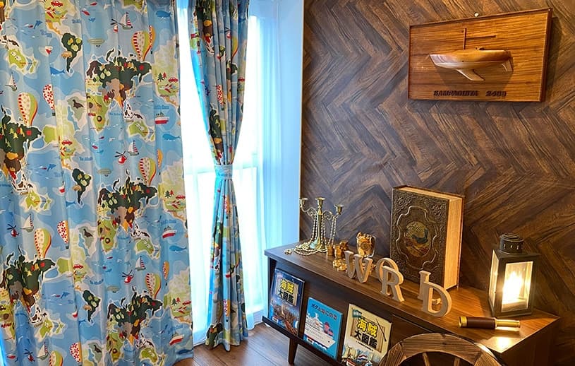 お部屋にいながら世界地図で大冒険 楽しく地名を覚えられる子供部屋カーテン ワールド ブルー標準1 5倍ヒダ 2つ山 パーフェクトスペースカーテン館 お部屋にいながら世界地図で大冒険 楽しく地名を覚えられる子供部屋カーテン ワールド ブルー標準1 5倍ヒダ 2つ山 パーフェクトスペースカーテン館