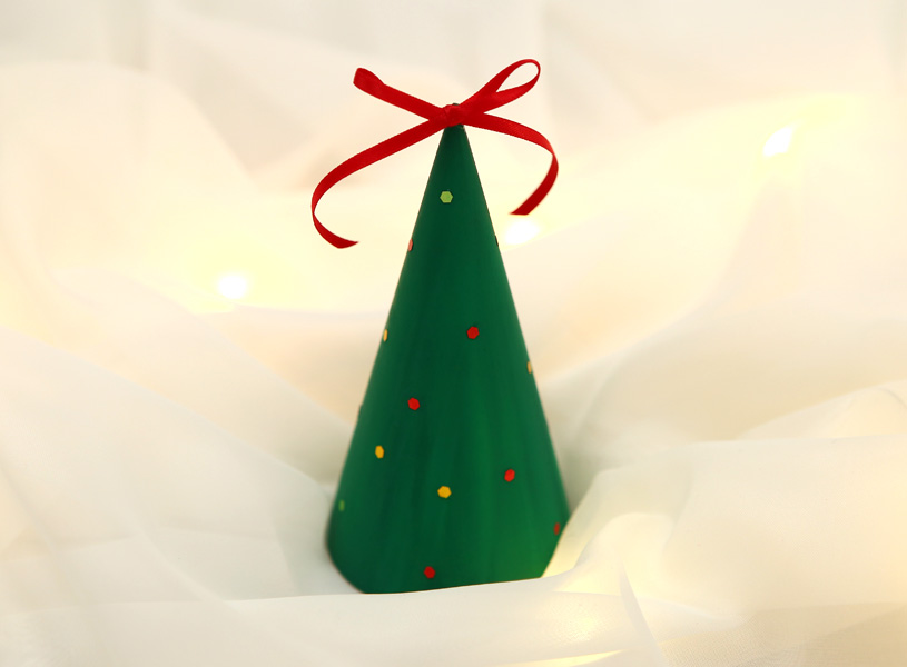 ハンドメイド プレゼントにも最適 可愛いミニクリスマスツリーを作っておうちを飾ろう One Life パーフェクトスペースカーテン館
