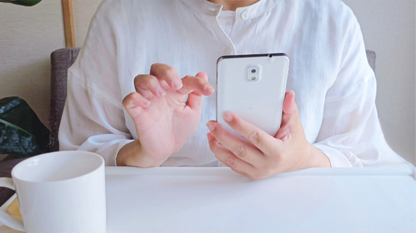 スマートフォンをもっている人