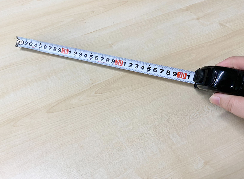 金属製のメジャー