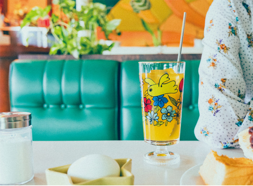 レトロでかわいらしい柄をあしらったプリントグラス「アデリアレトロ」