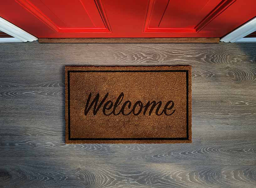 「Welcome」と書かれた外用玄関マット