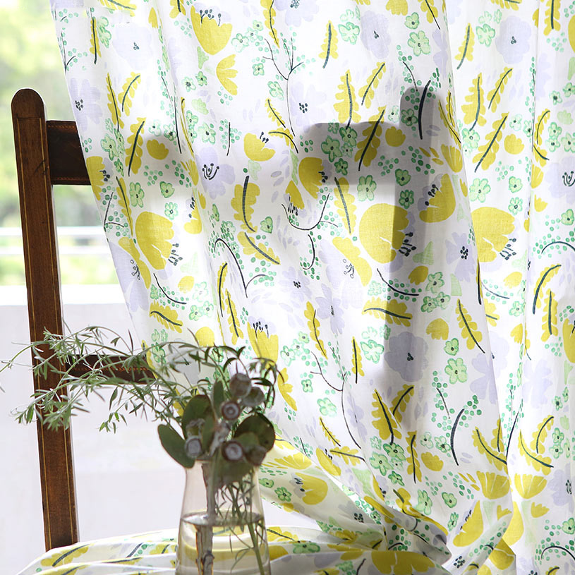 【最短・翌日出荷】【アウトレット】 花柄 天然素材 カーテン 陽ざしを受けて輝くフェアリーなお花たち。心地よい暮らしを演出するコットンカーテン ＜フラフィ＞